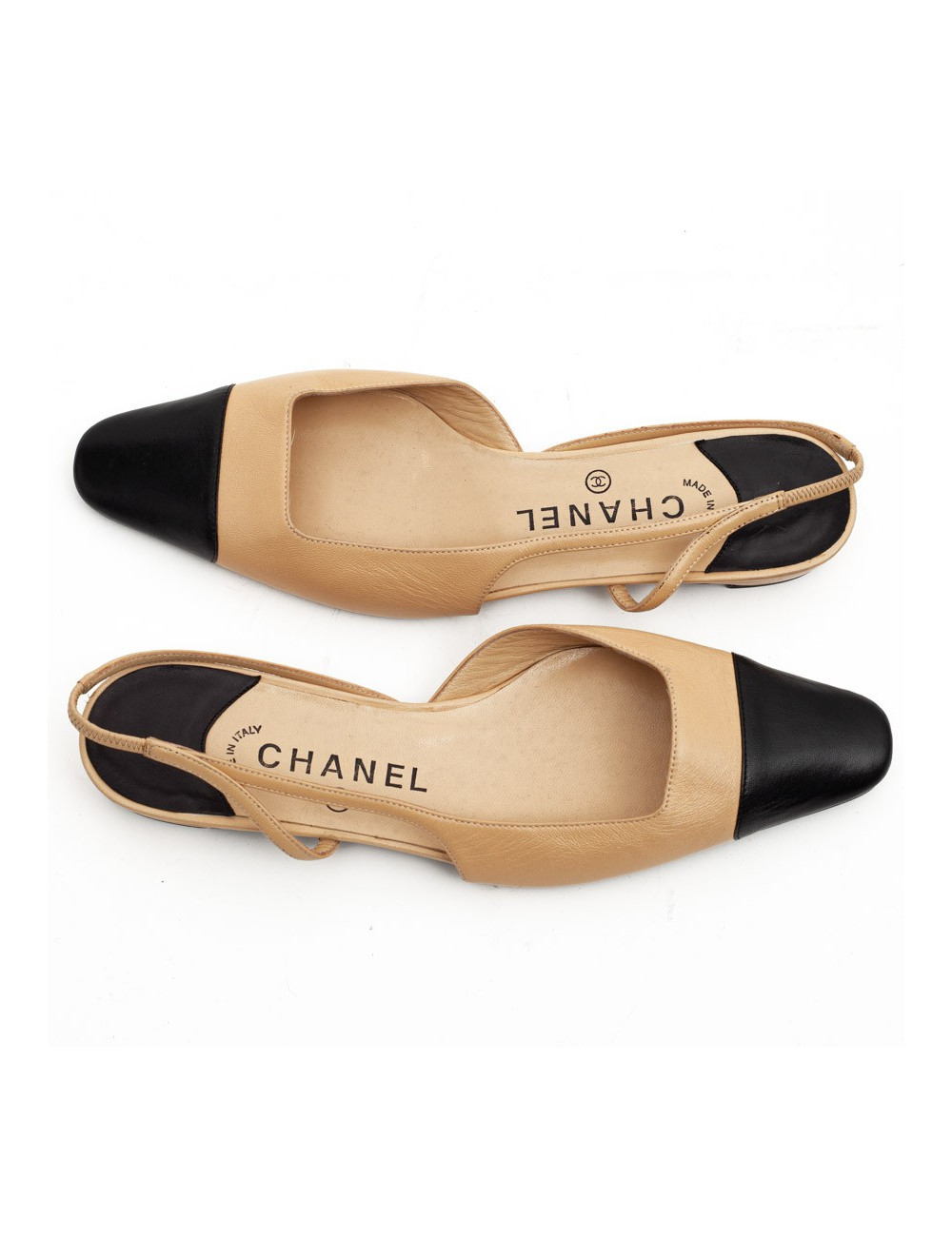 Sandales plates CHANEL bicolores beige et noir