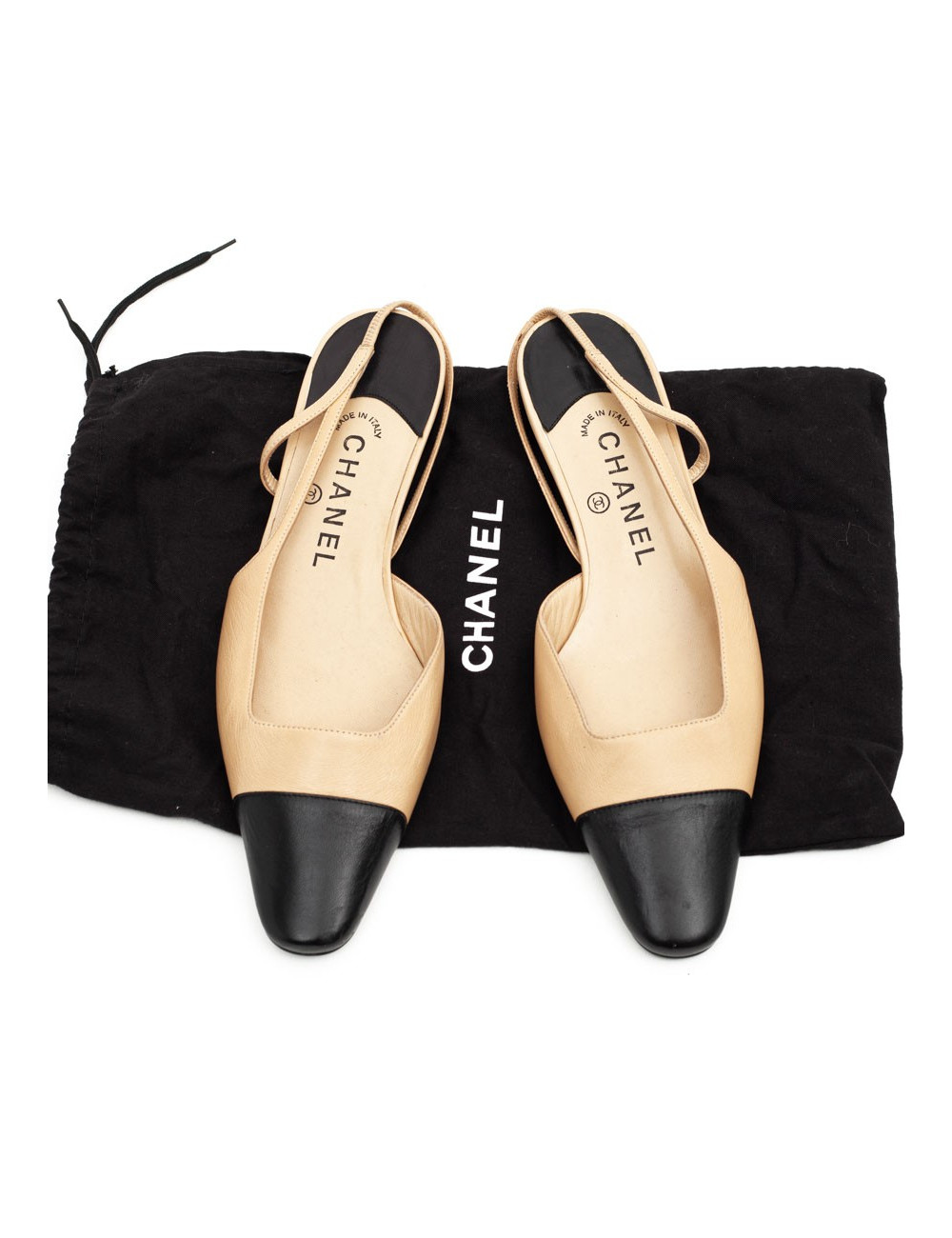 Sandales plates CHANEL bicolores beige et noir