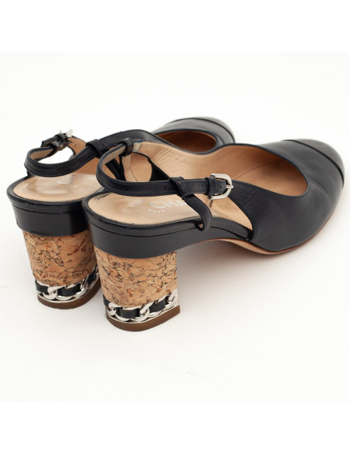 CHANEL sandales cuir noir