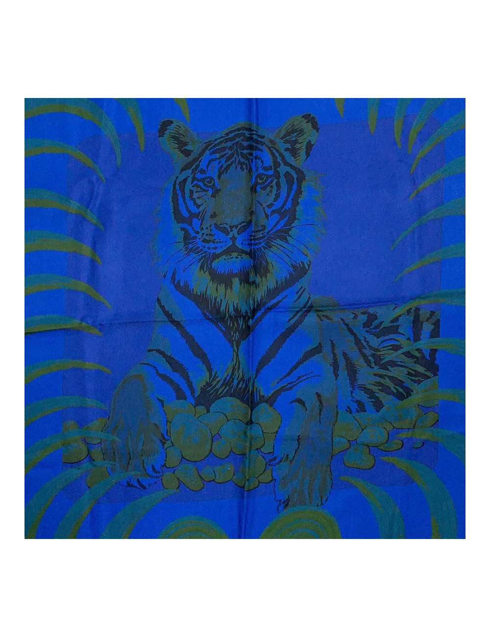 A NETTOYER Carré Hermès bleu nuit avec tigre