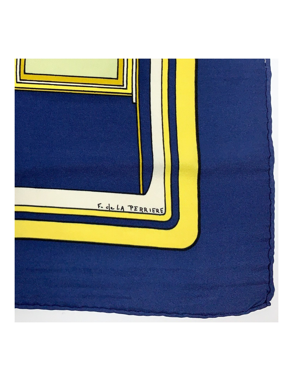 Carré HERME "Les coupés" soie multicolore