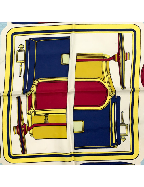 Carré HERME "Les coupés" soie multicolore