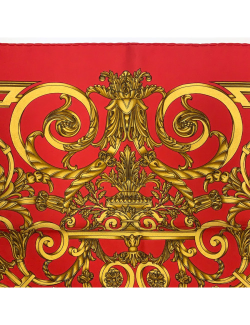 Carré HERMES Les Tuileries soie rouge