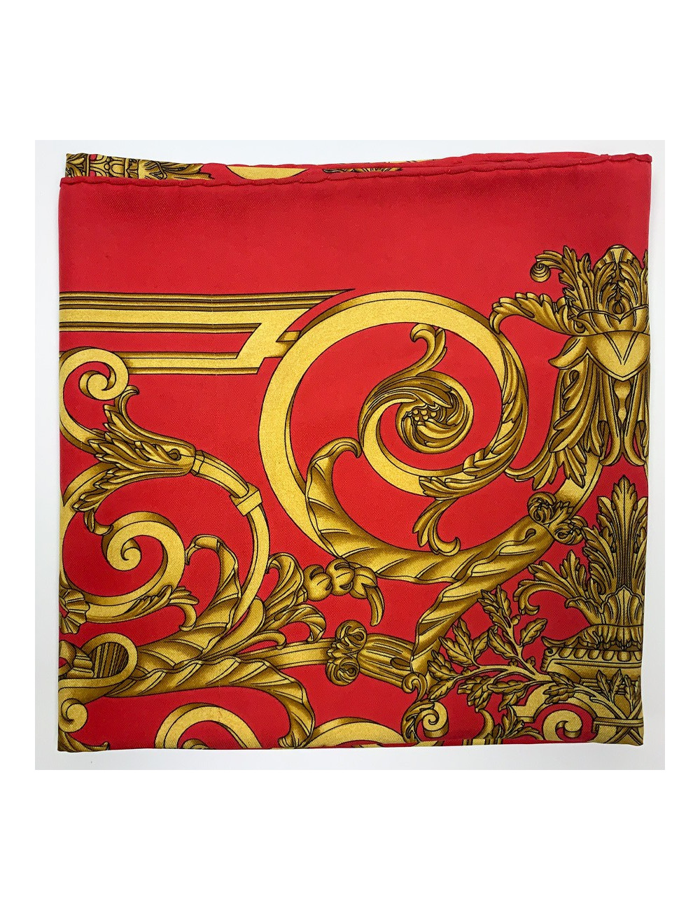 Carré HERMES Les Tuileries soie rouge