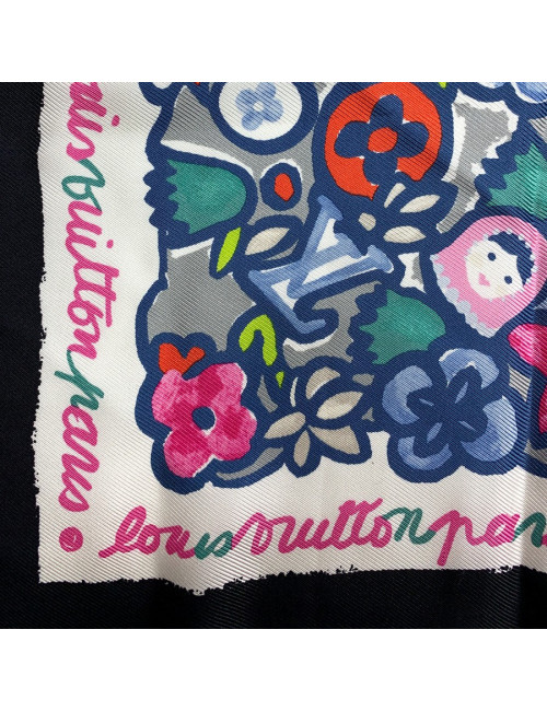 Carré Louis Vuitton