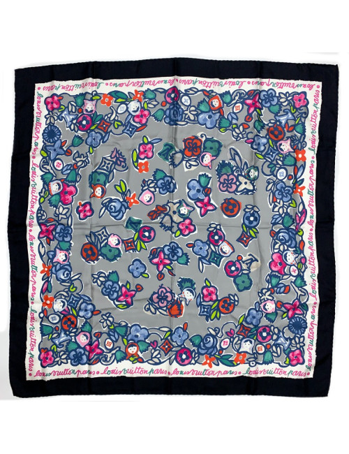 Carré Louis Vuitton