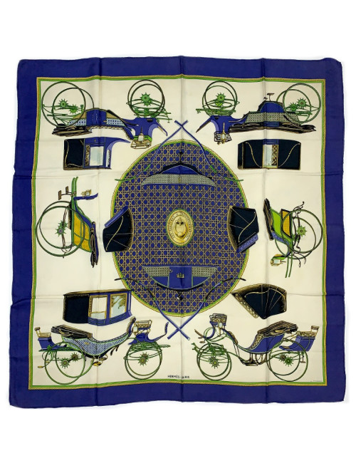 Carré HERMES "Voitures à transformation" soie 100 %