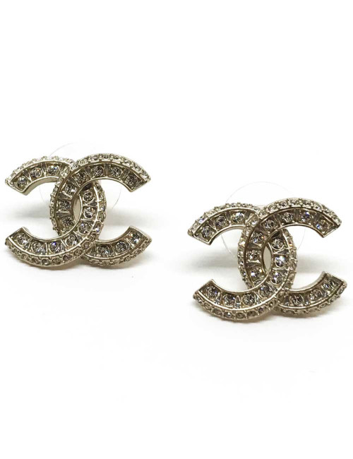 Clous d'oreille CHANEL métal or pâle et strass