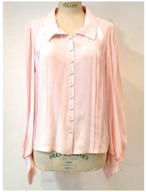Chemise CHANEL en soie plissée rose barbie