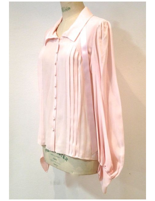 Chemise CHANEL en soie plissée rose barbie