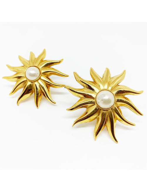 Clips d'oreille CHANEL soleil et perles nacrées