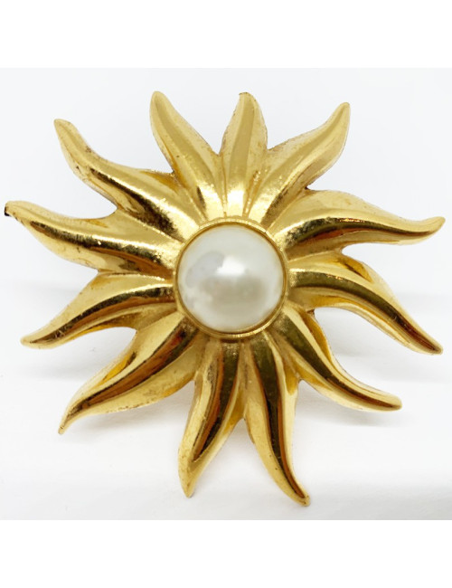 CHANEL sun and pearly beads clip-on earrings