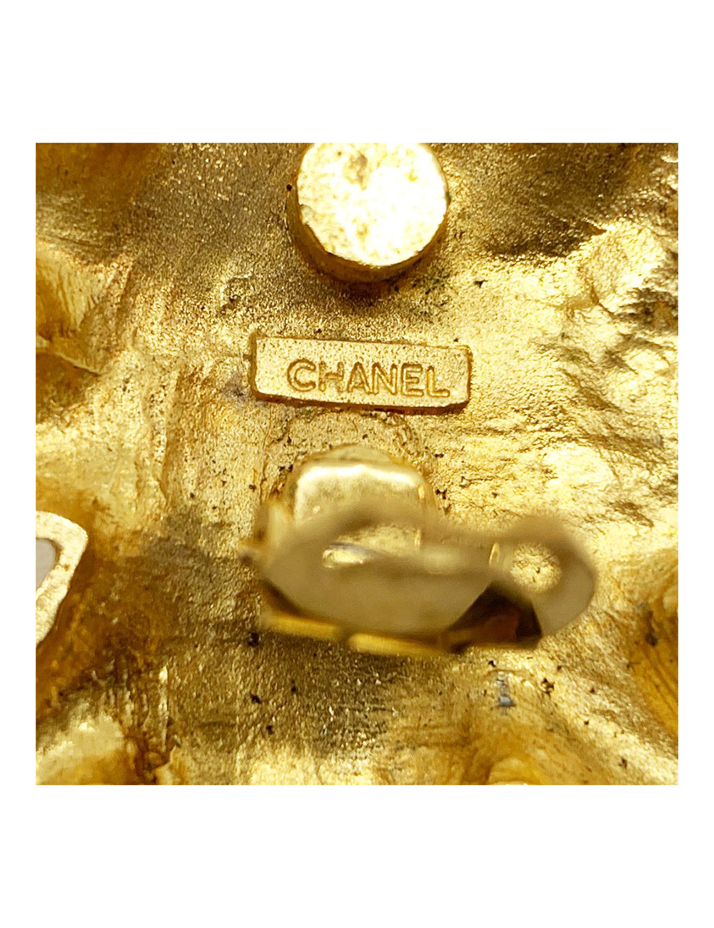 CHANEL sun and pearly beads clip-on earrings