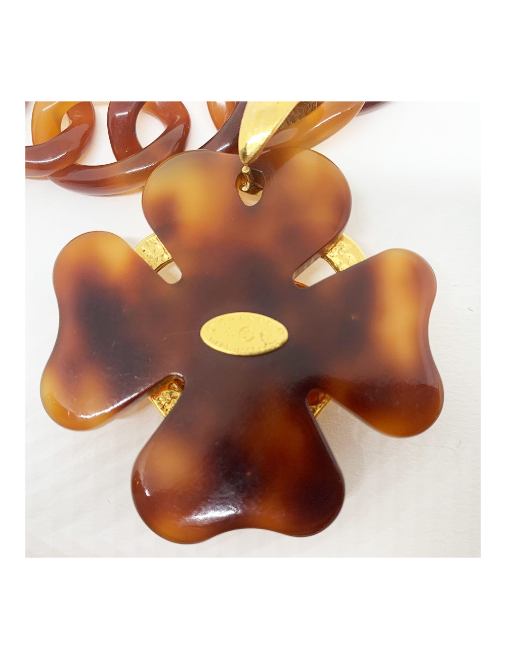 Collier écaille CHANEL