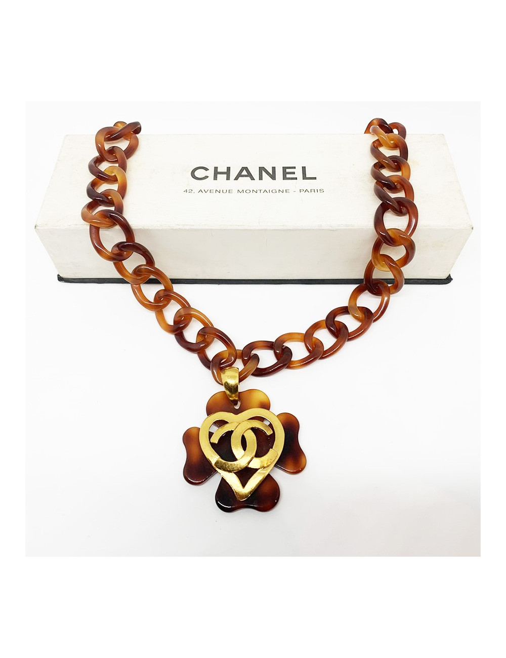 Collier écaille CHANEL