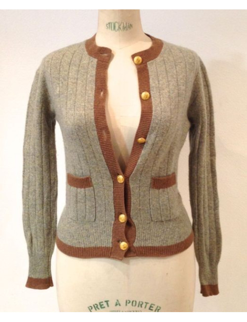 Gilet CHANEL en maille bleu ciel et marron