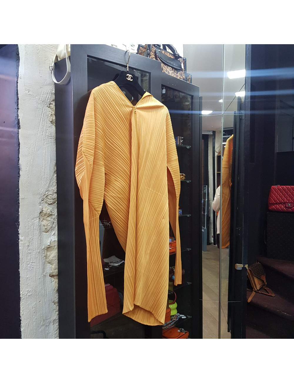 Robe jaune ISSEY MIYAKE 