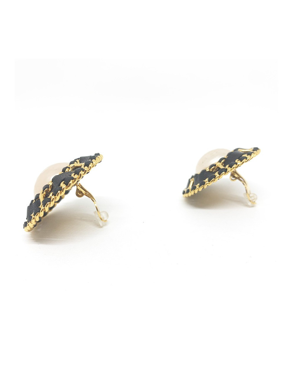 CHANEL Vintage Round Clip-on Earrings