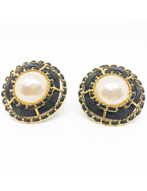 CHANEL Vintage Round Clip-on Earrings