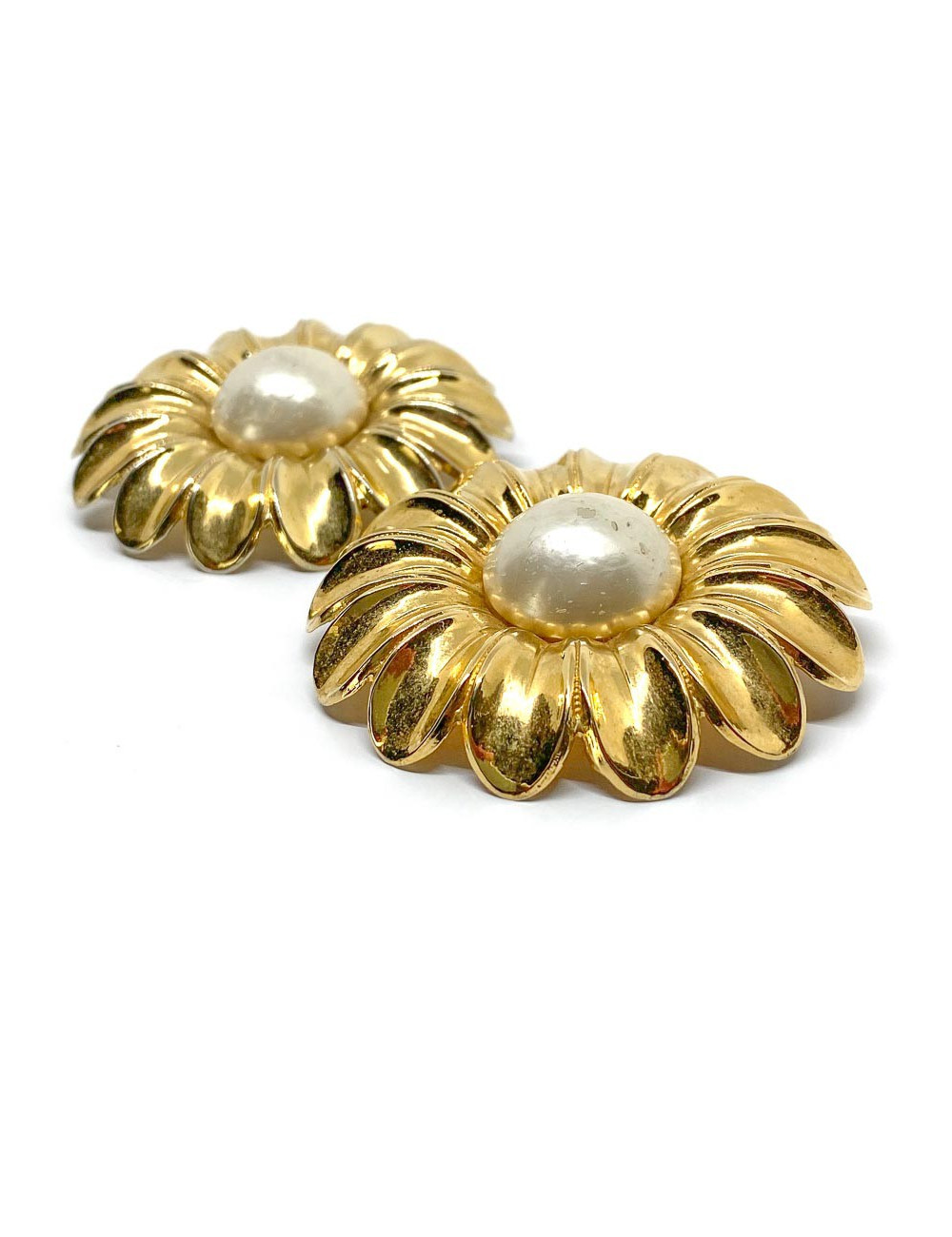 Boucles d'oreille clips CHANEL fleur vintage
