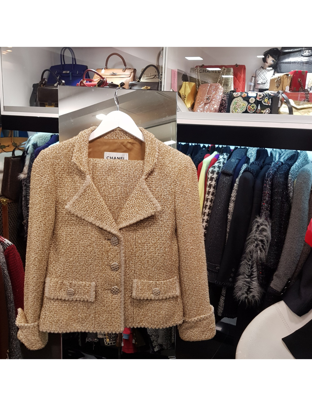 Tailleur doré CHANEL T36