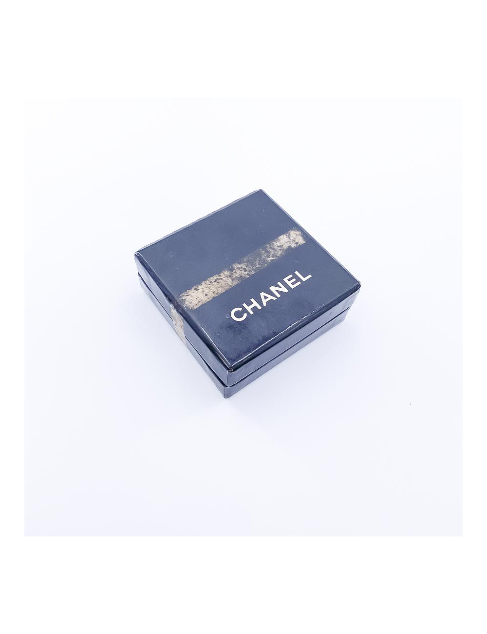 Boucles d'oreille CHANEL nacrées