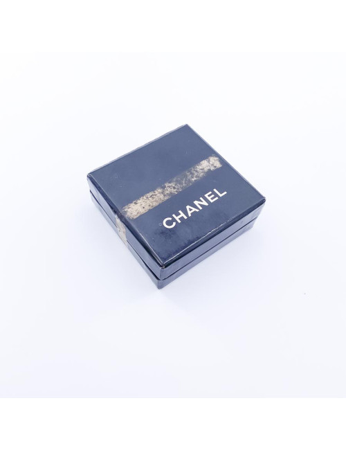 Boucles d'oreille CHANEL nacrées