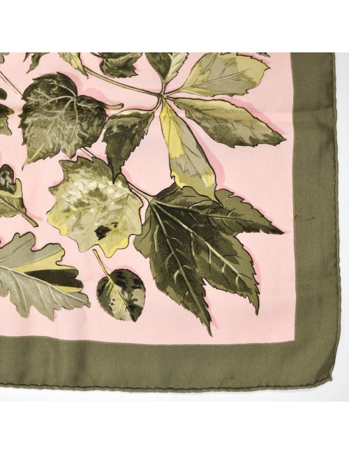 Carré HERMES kaki Feuilles d'automne