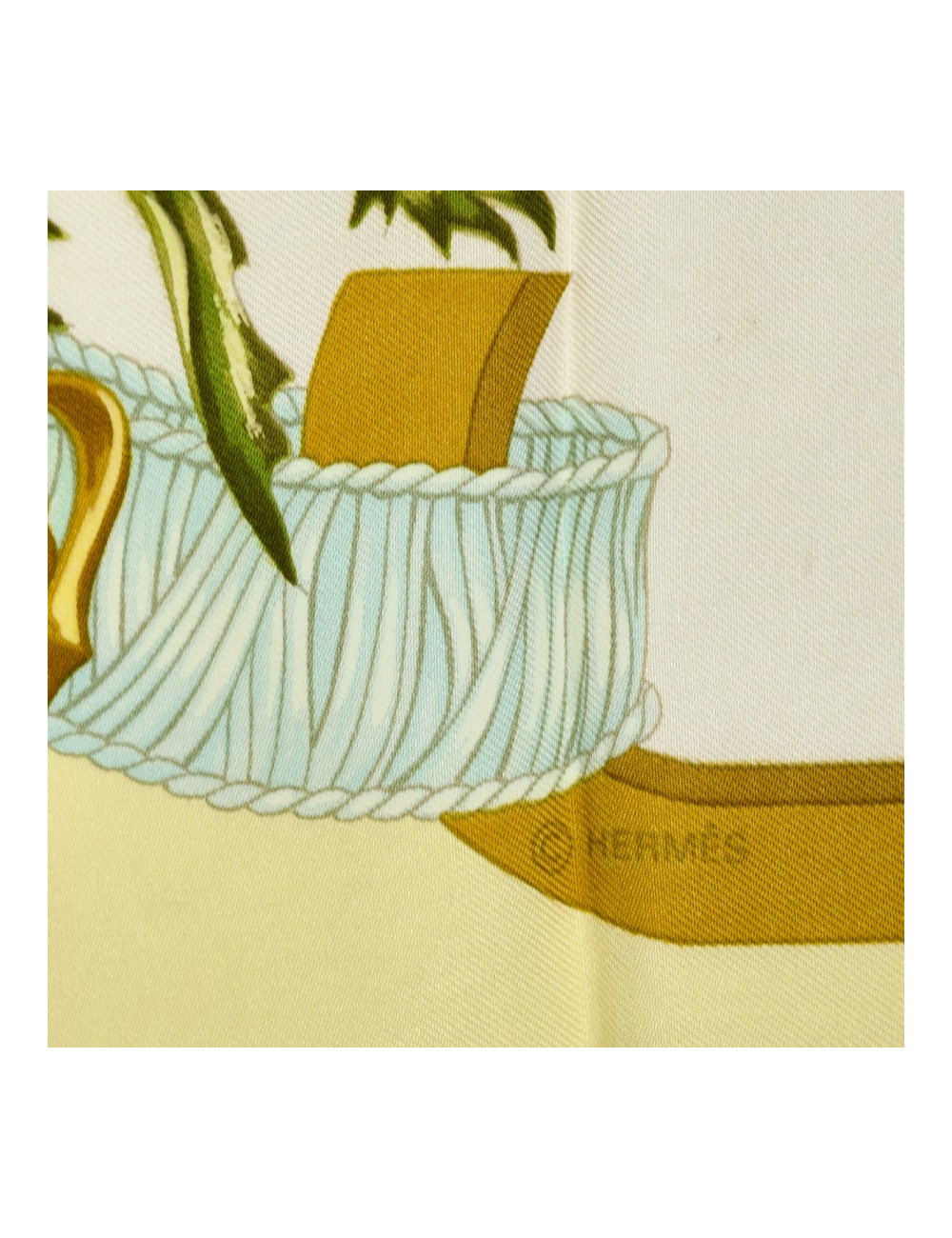 Carré Régina HERMES 100% soie