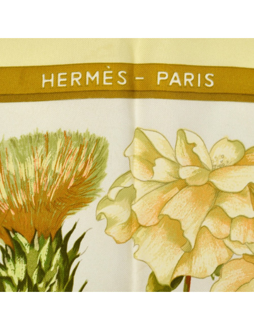 Carré HERMES Regina 100% soie