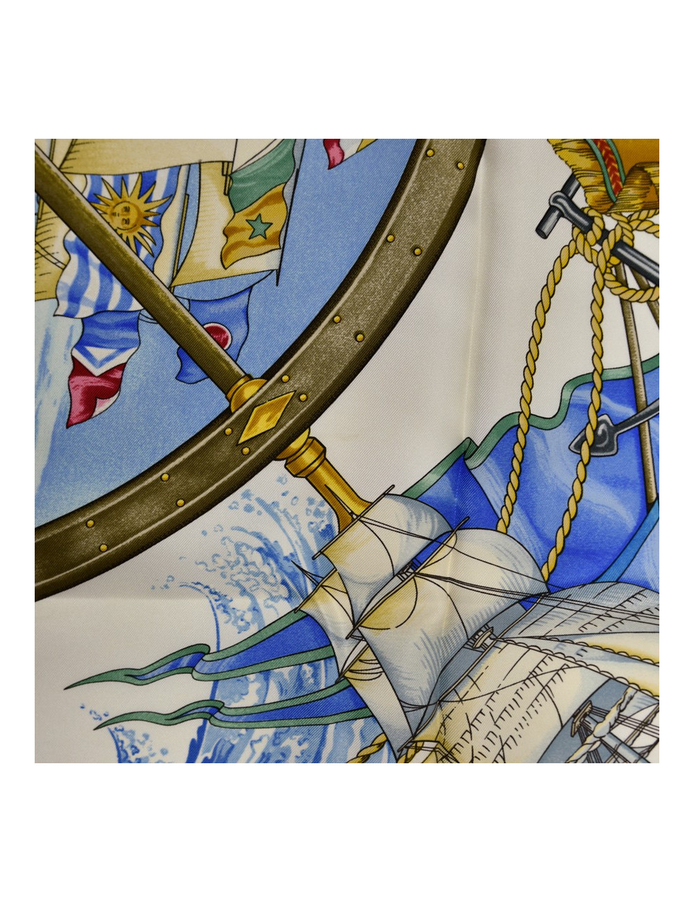 Carré HERMES Vive le vent en soie