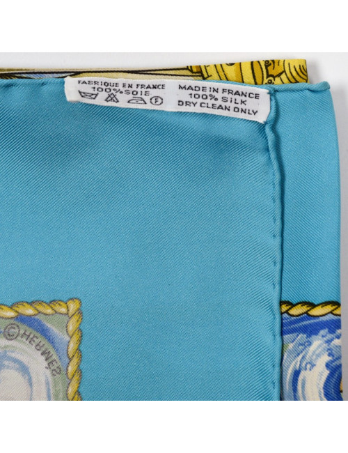 Carré HERMES Vive le vent en soie