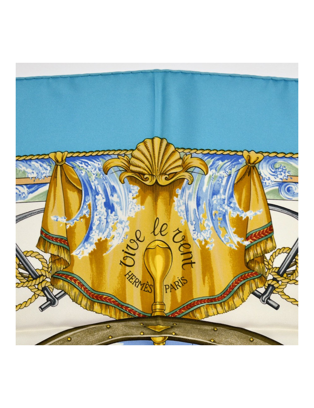 Carré HERMES Vive le vent en soie