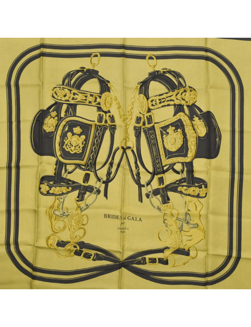 HERMES Carré "Brides de Gala" 100 % soie