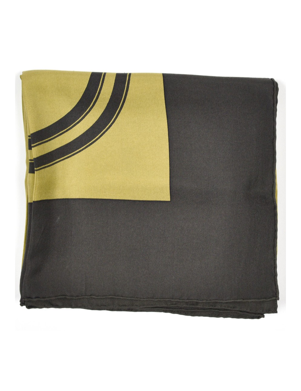 Carré HERMES "Brides de Gala" 100 % soie