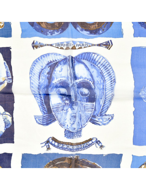 Carré HERMES Persona voile bleu en soie 