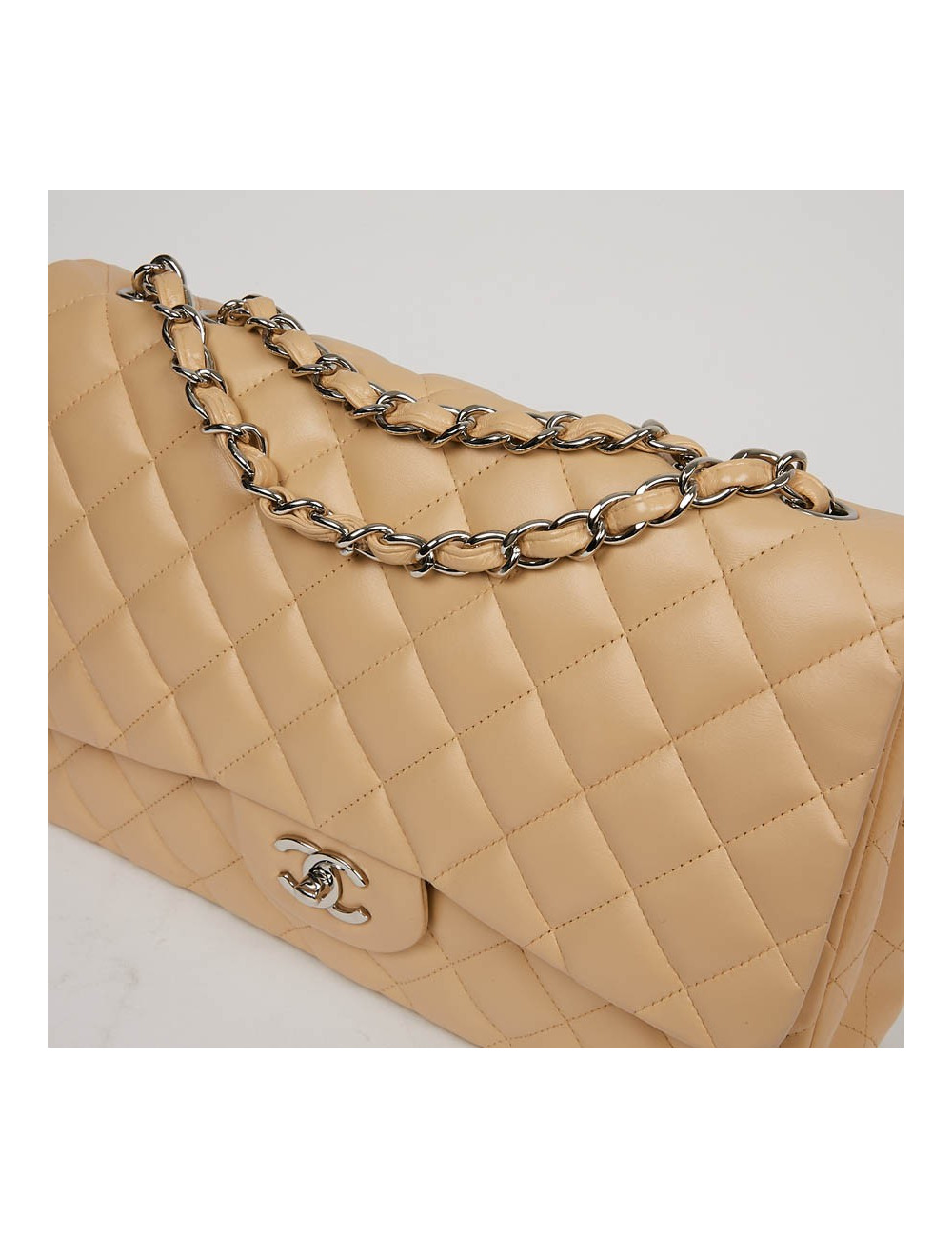  Sac à rabat CHANEL cuir d'agneau beige