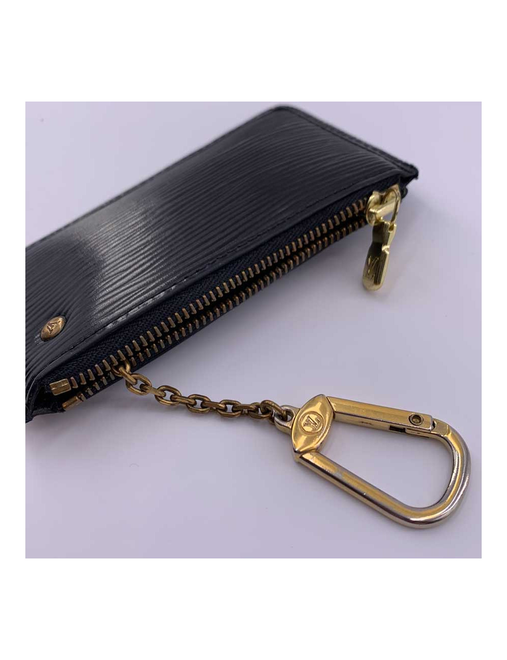 Porte clé LOUIS VUITTON cuir épi noir 