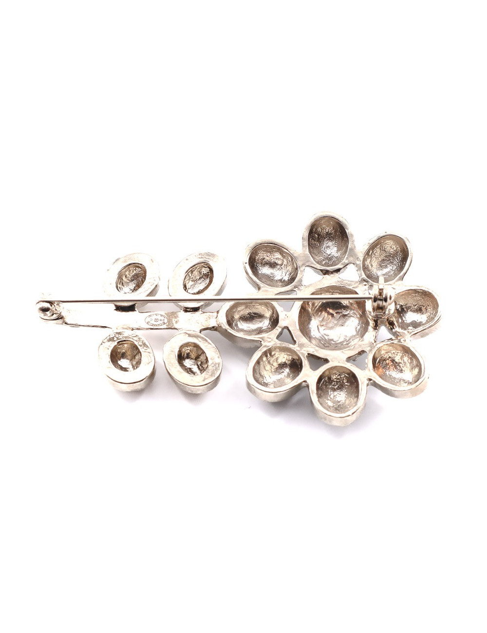 Broche fleur CHANEL