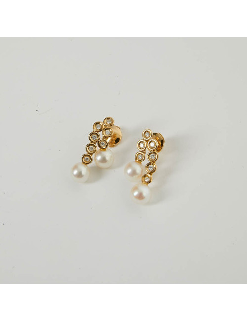 Boucles d'oreille POIRAY or perles et brillants