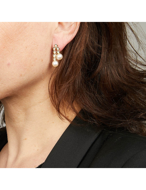 Boucles d'oreille POIRAY or perles et brillants