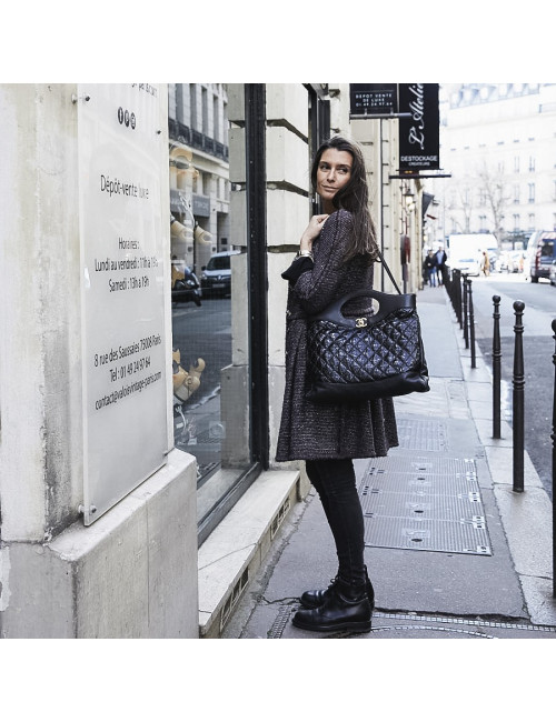 Grand cabas CHANEL 31 cuir froissé noir