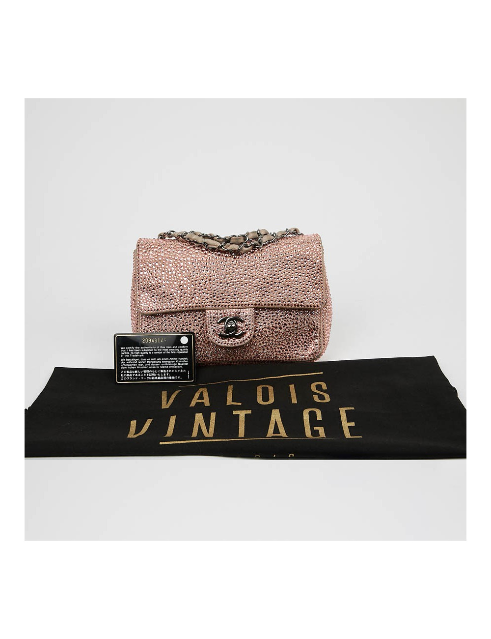 Sac CHANEL en veau velours incrusté de cristal