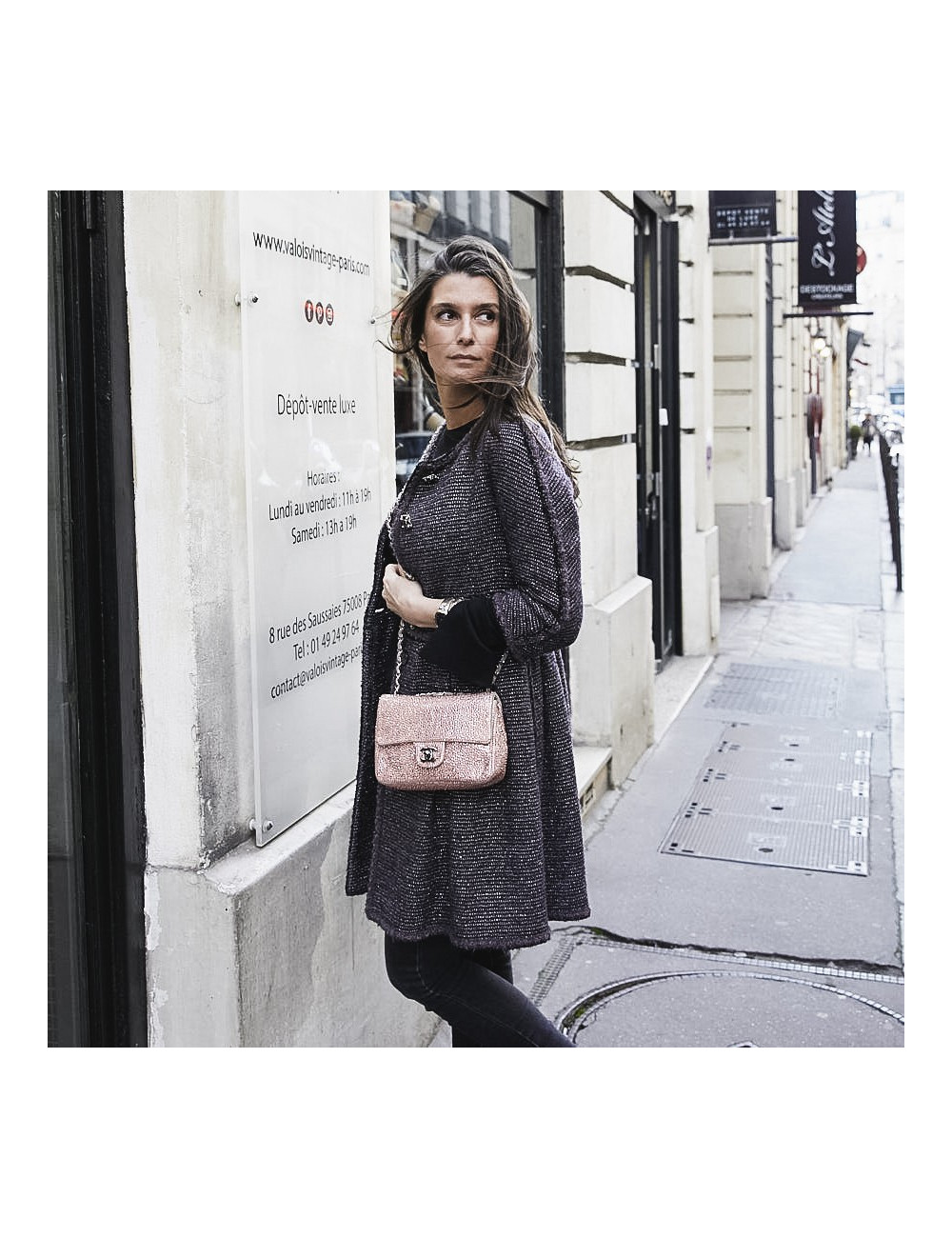 Sac CHANEL en veau velours incrusté de cristal