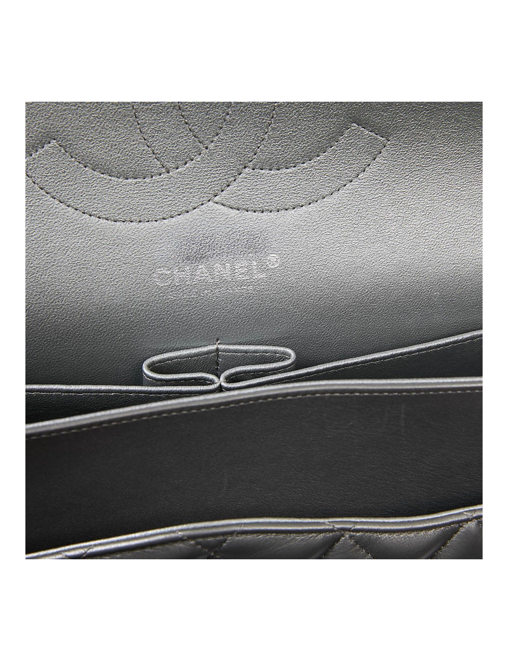 Sac à main CHANEL Jumbo cuir lisse gris acier