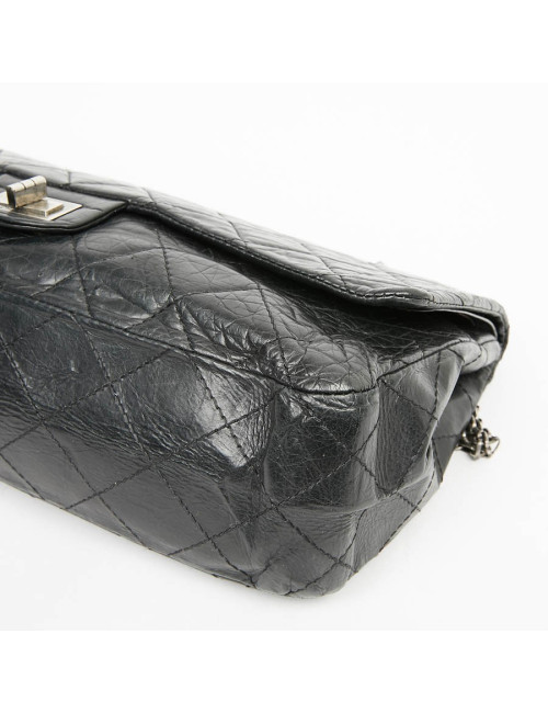 2.55 GM CHANEL cuir verni noir vieilli