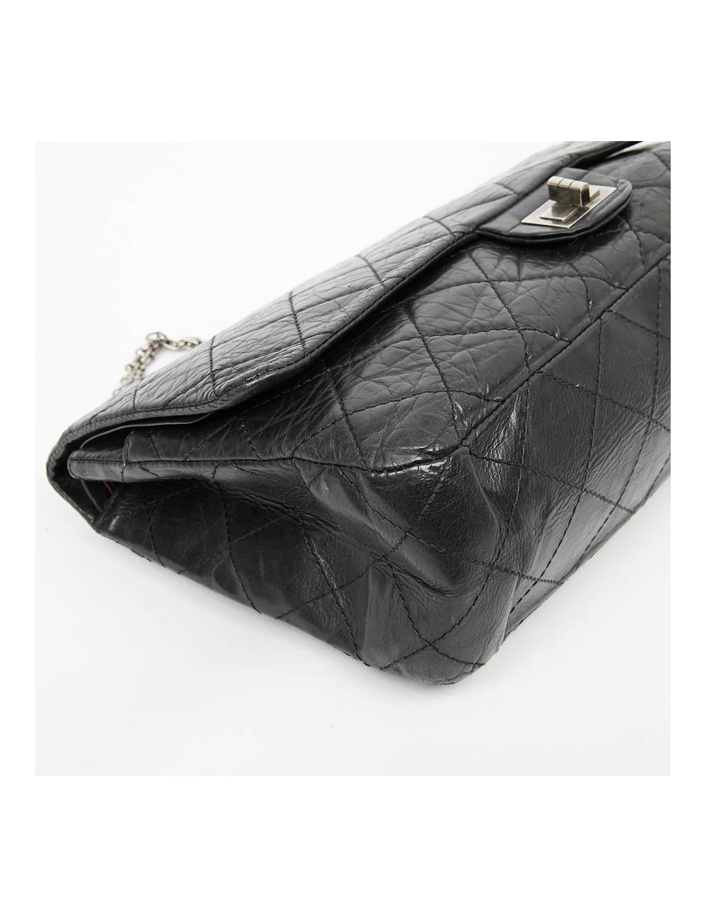 2.55 GM CHANEL cuir verni noir vieilli