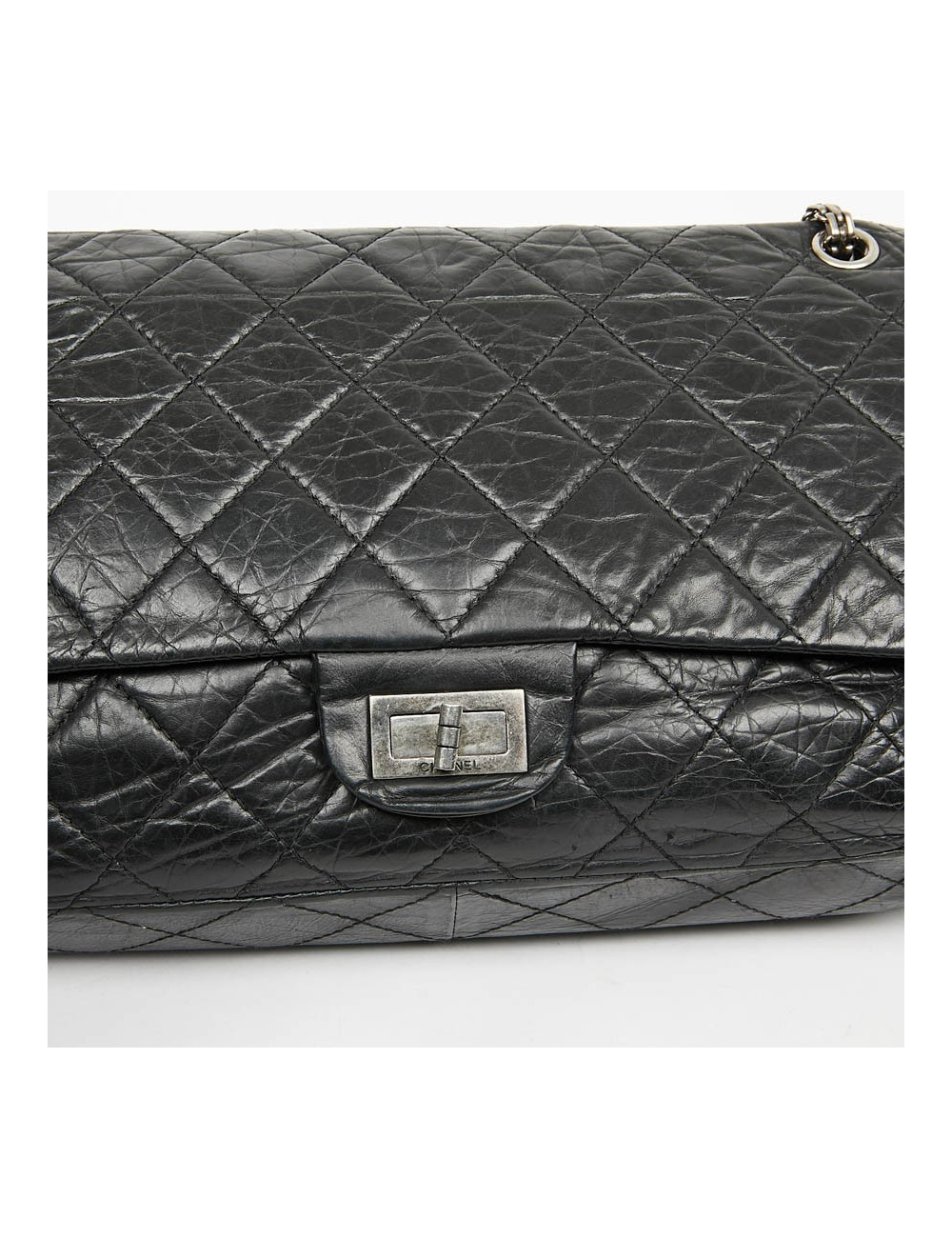 2.55 GM CHANEL cuir verni noir vieilli