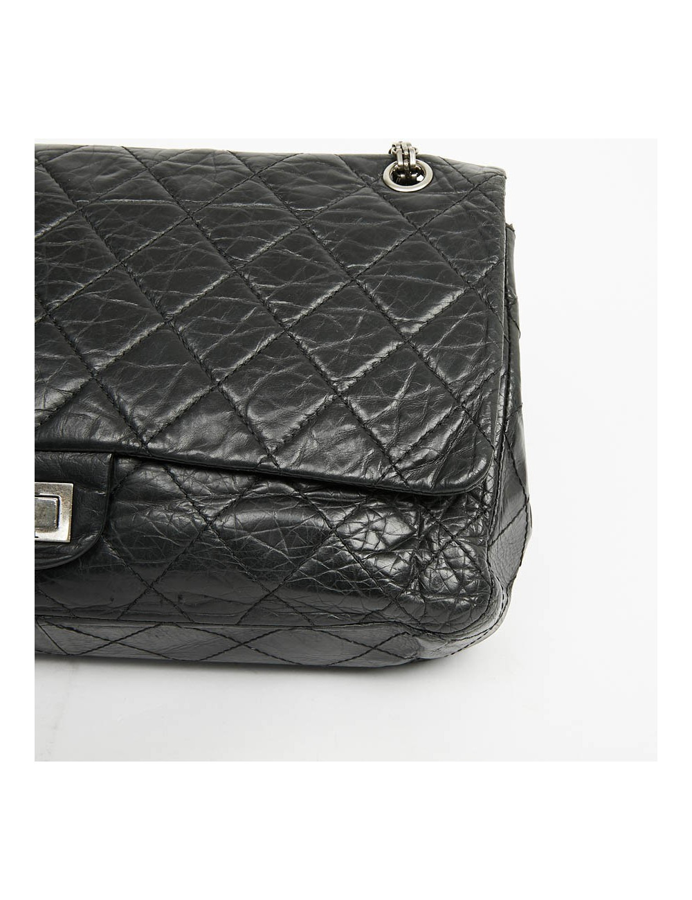 2.55 GM CHANEL cuir verni noir vieilli